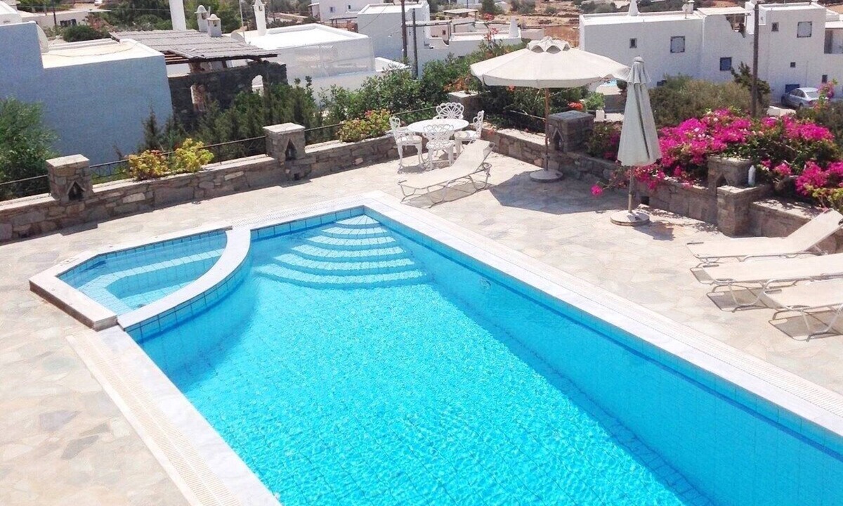 Paros Villa | Pure White Villa: 7 Bedrooms, 16 Guests, Sea View, Aspro Chorio Village