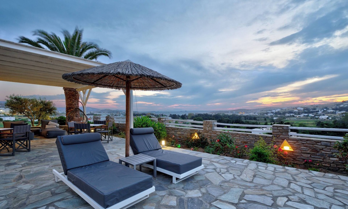 Parikia Hotel | Pyrgaki Hotel