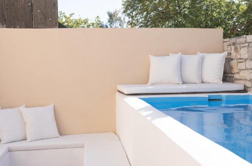 Argyroupoli Apartment | Quintana, a junior villa with private pool!
