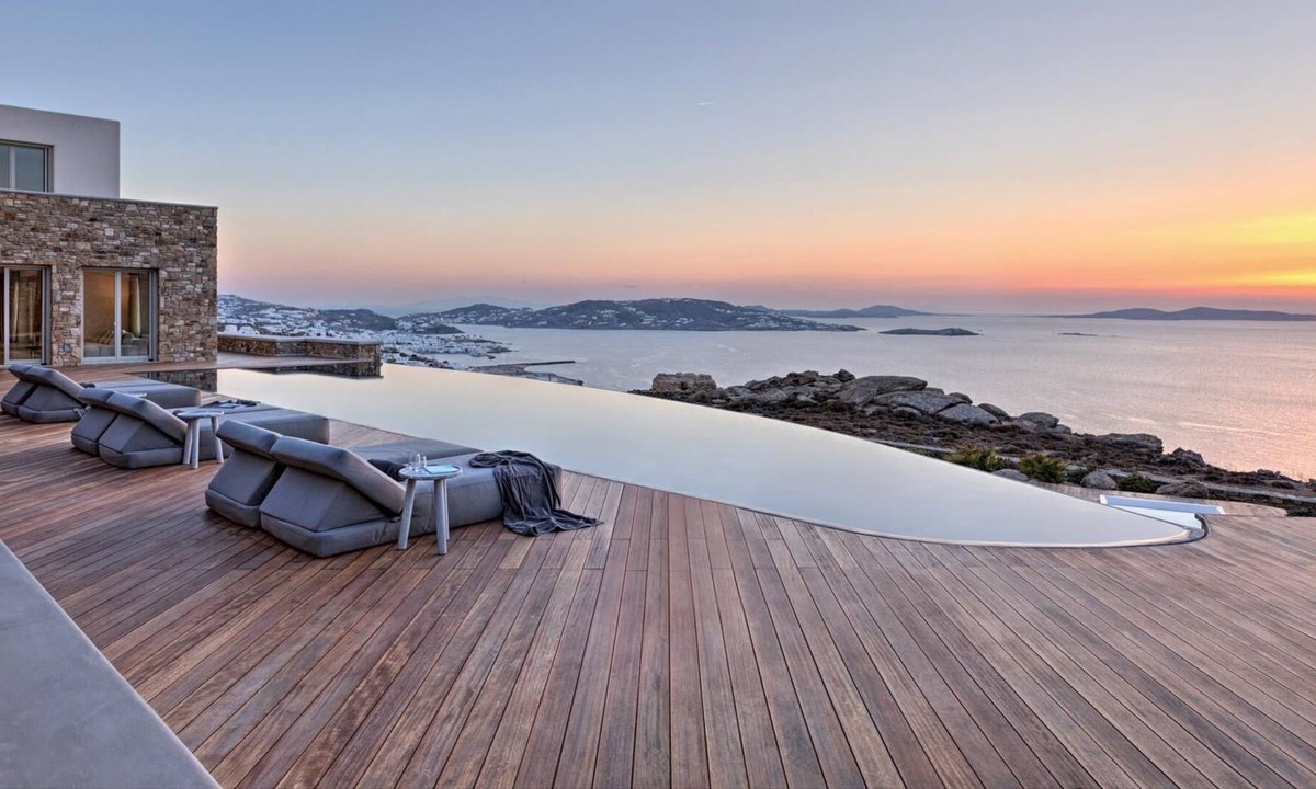 Houlakia Villa | R 1414 Vision Blue Villa With BBQ, Jacuzzi & Hammam