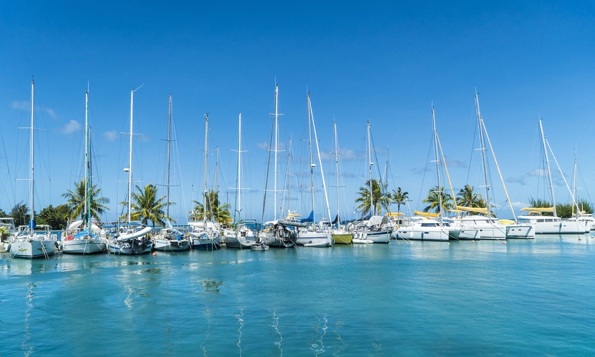 Teahupoo Ski Chalet | RAIATEA - Fare Feti'i