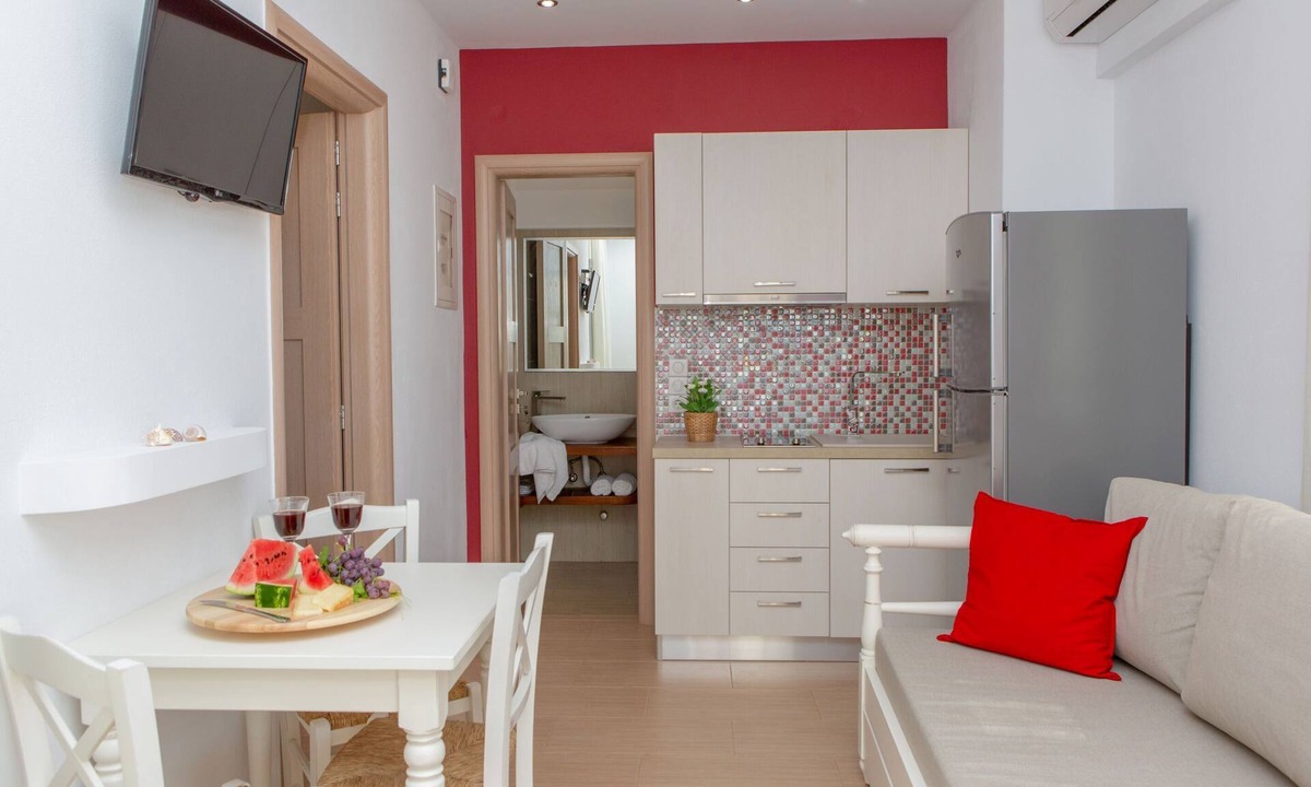 Naxos House | Red Moon Villa with private Pool | SUN AND MOON