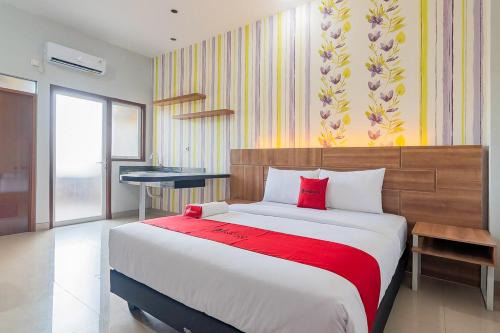 Samarinda House | RedDoorz Plus near Taman Budaya Samarinda