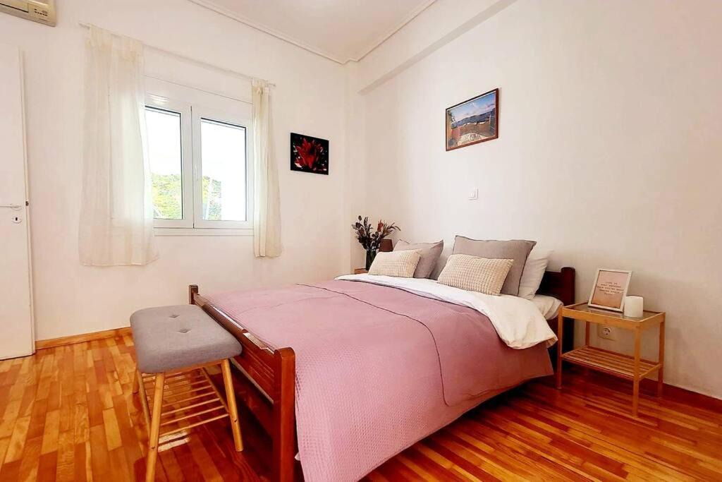 Athens Apartment | Renovated Central Apt-3min from Metro Station