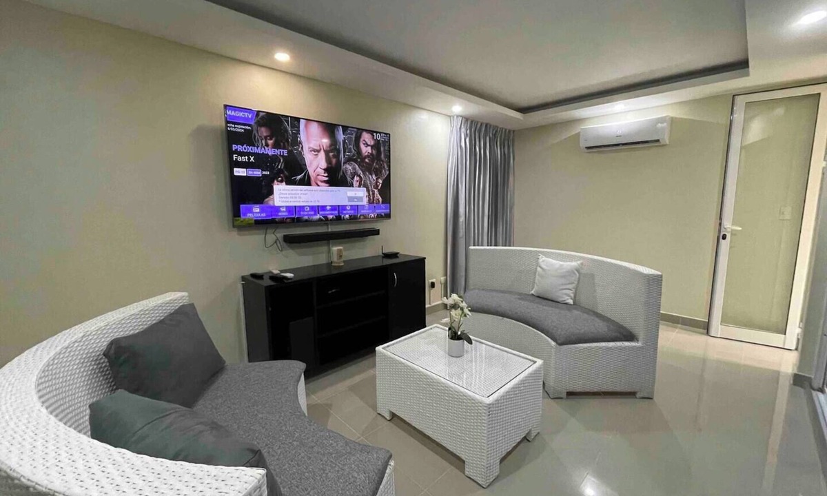Santiago Province House | Residencial Habitat Suite C4
