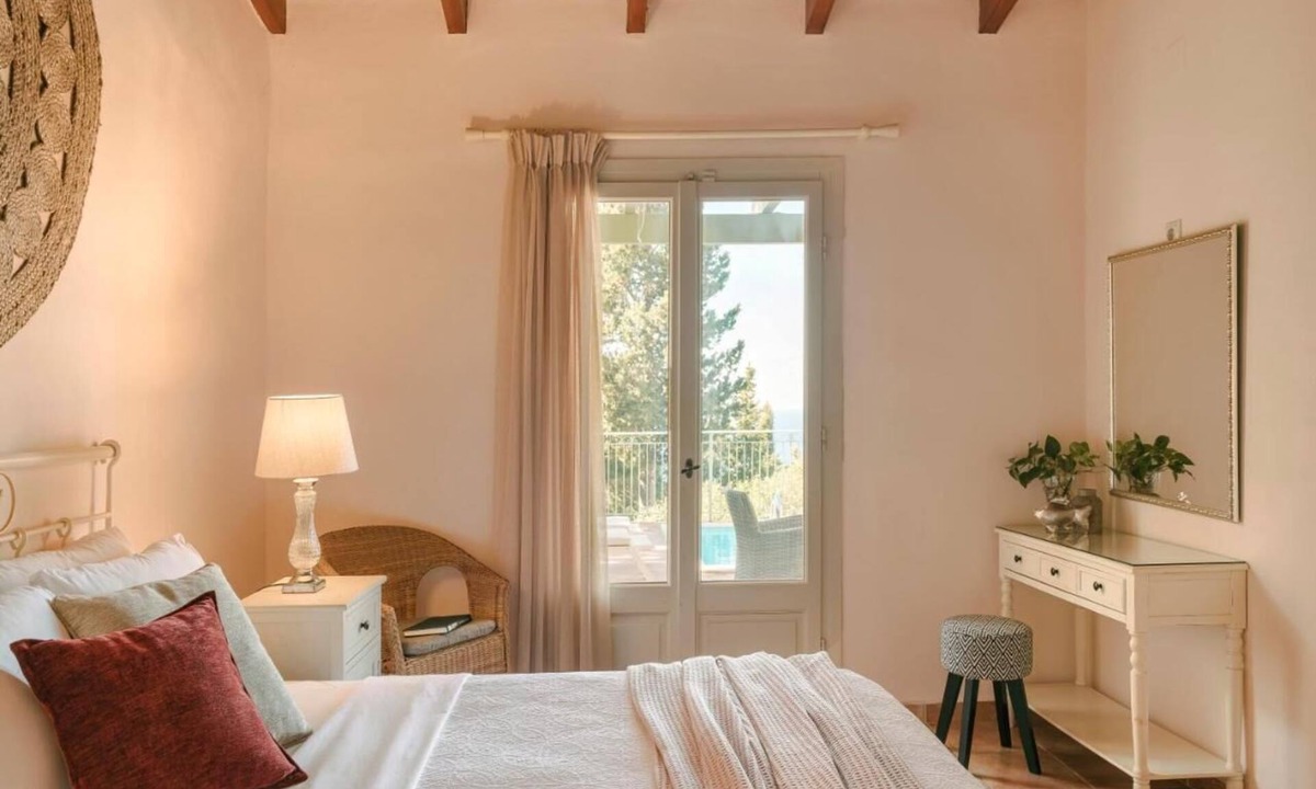Chalikeri Villa | ROSEPETRA!