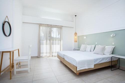 Faliraki Apartment | Rosie's Studio 3