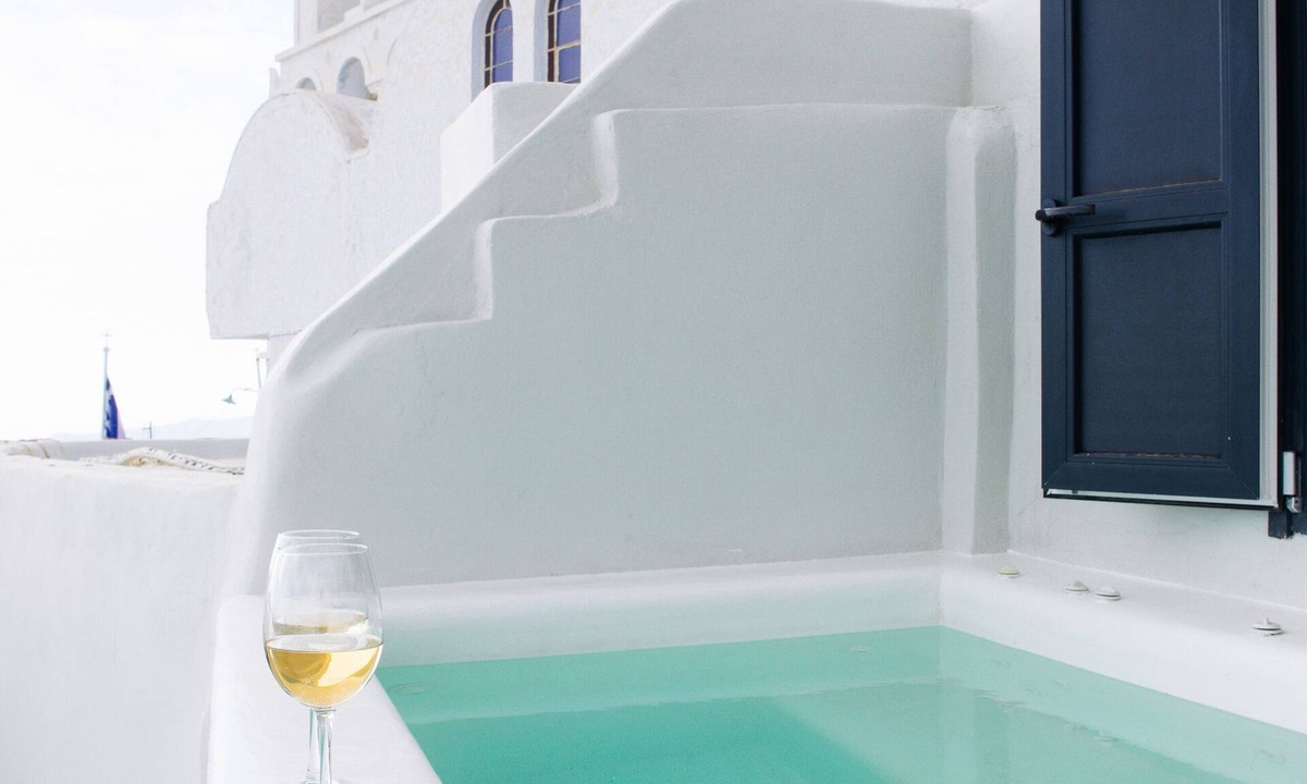 Pyrgos Hotel | Santorini Dreams Villas