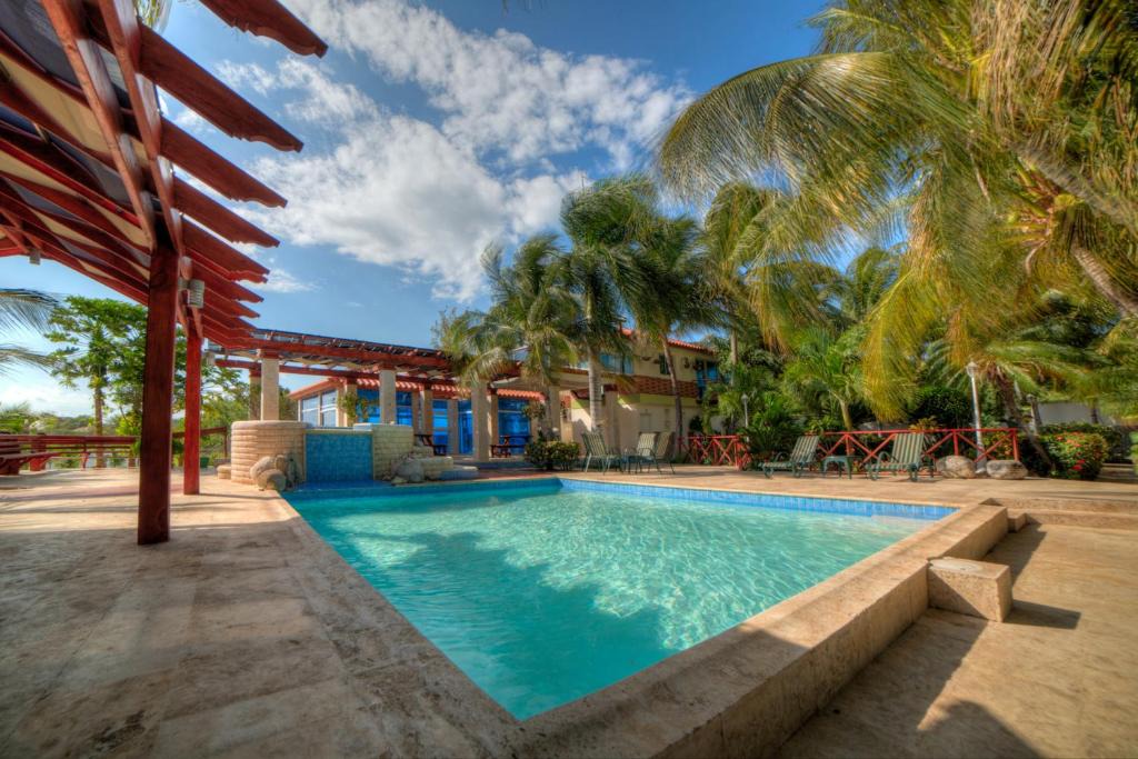 Las Salinas Hotel | Sava Salinas