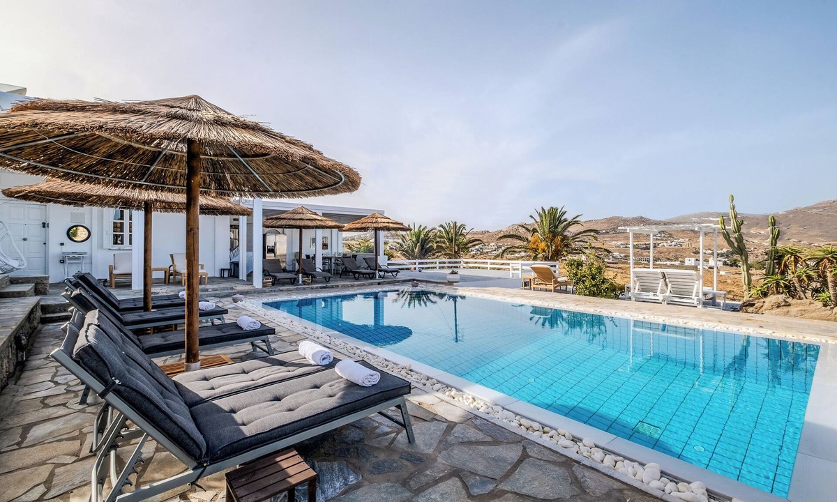 Kalafatis Villa | SEA & SUN A Quality Brand Certified Villa 150 meters from Agia Anna Beach