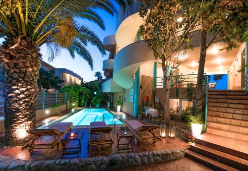 Kato Galatas Apartment | Seafalios-Beach Front Apt