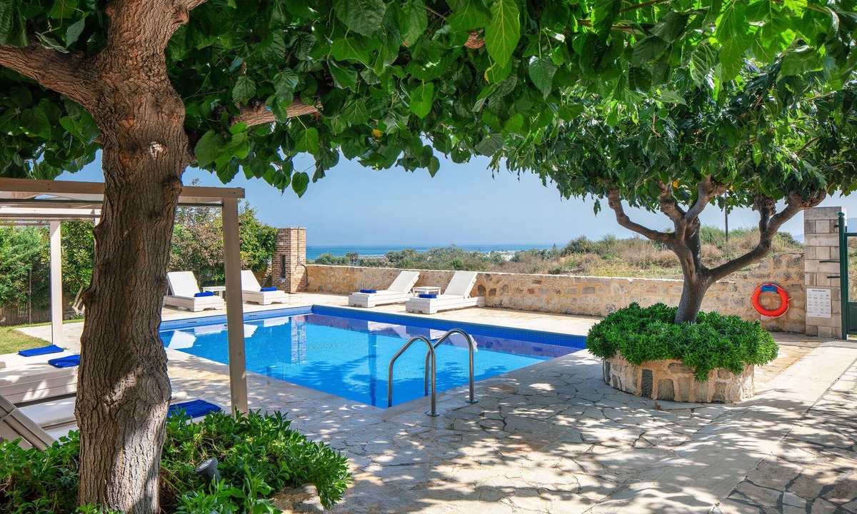 Asprouliani Villa | Seafront Private Villa, 350m Away From Organised Sandy Beach
