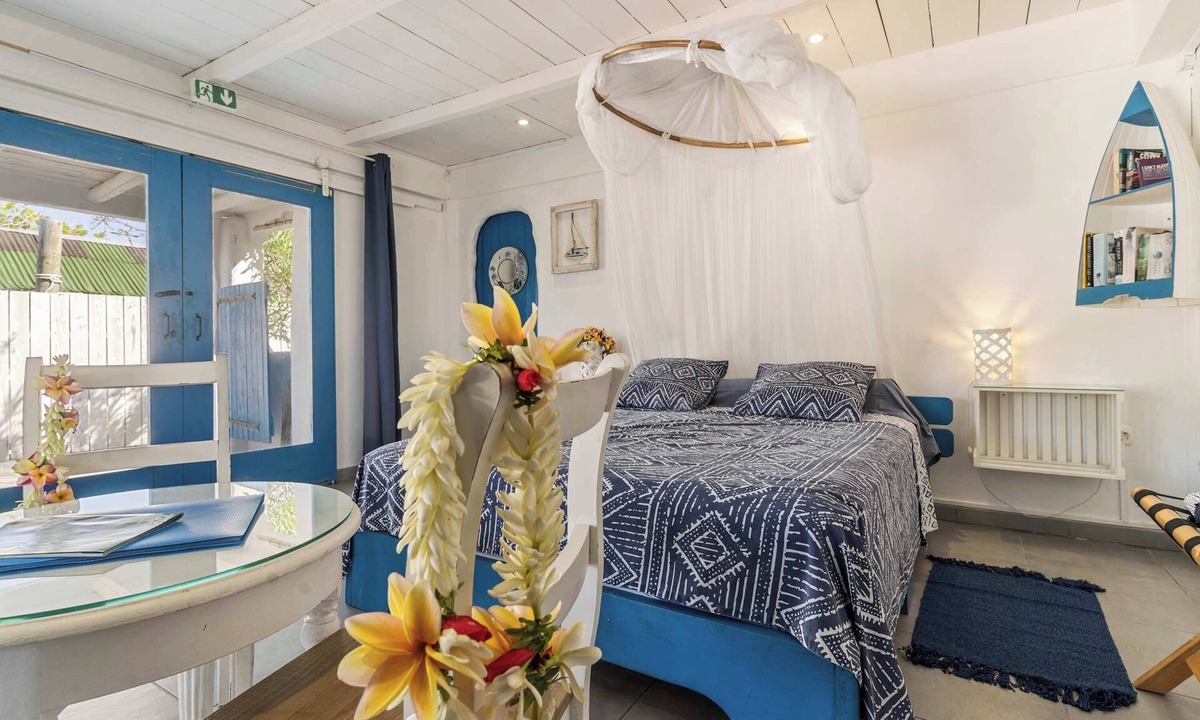 Teavaro House | Seaside Air-conditioned Bungalow Tamara