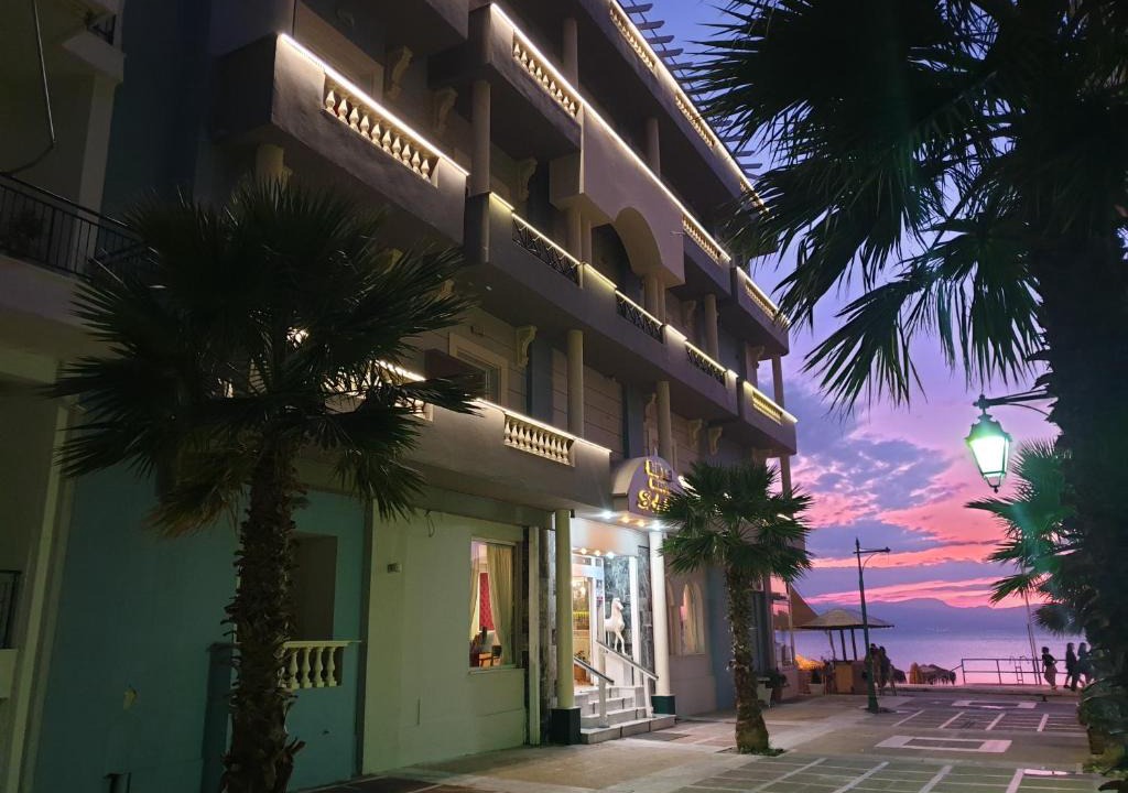 Loutraki Hotel | Seaside Hotel