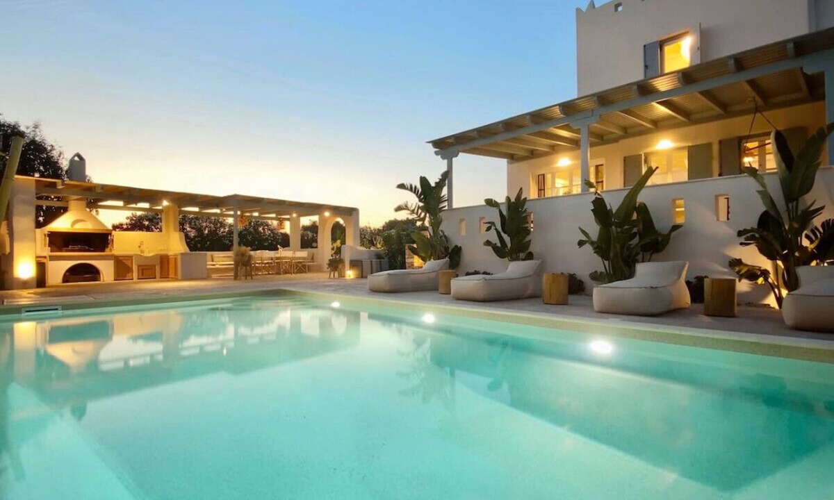 Maragas Villa | Seaside Naxos Villa Ariadne 4 BDR 3 BATH with Private Pool @ Plaka ⛱️