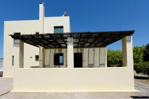 Gennadi Villa | Seaside Villa