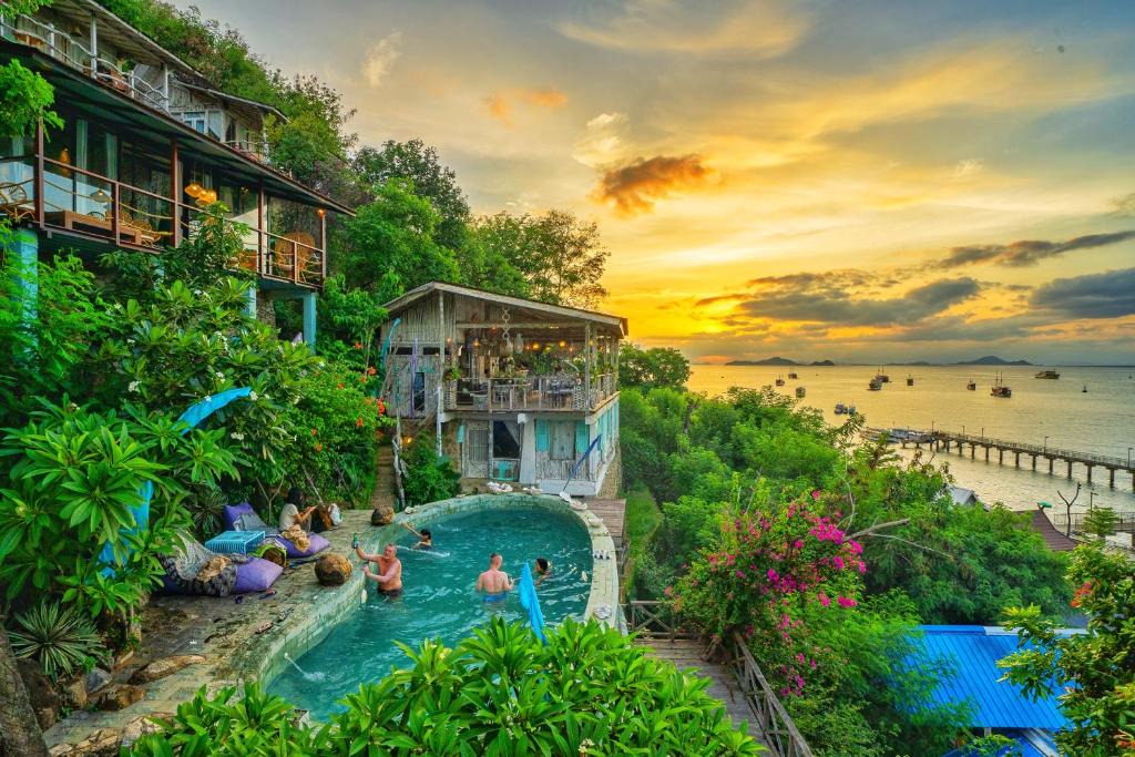 Labuan Bajo Resort | Selini Hills