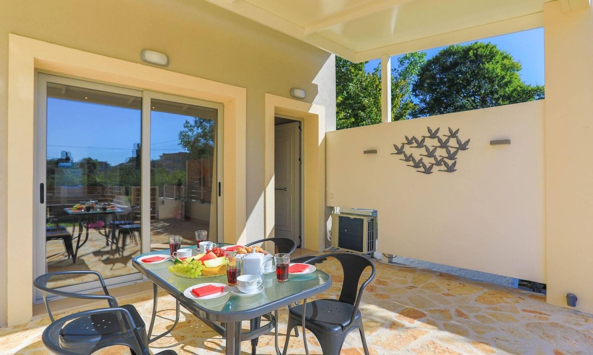Dassia Apartment | Senses Suite Tessera