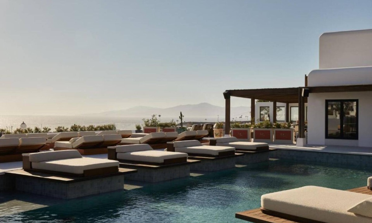 Drafaki Hotel | Serene Suite Perfect for Couples with Stunning Balcony and Sunset Views