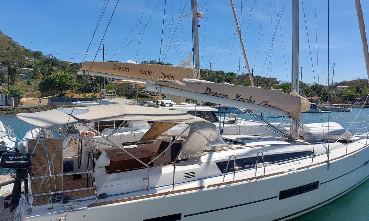 Praslin Island Boat Rental | Seychelles Sun-Soaked Sailing: A Pristine Beach Experience from Praslin