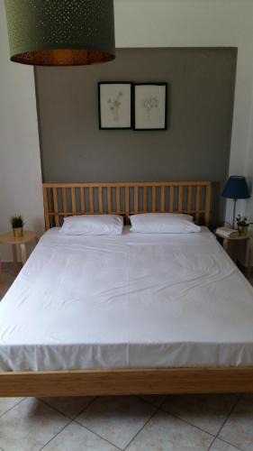 Psakoudia Apartment | Simplicity at Iris Accommodation Adults only