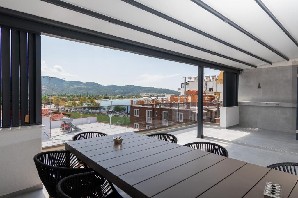 Neos Marmaras Apartment | SithoniaRS Luxury 2nd Floor Roofgarden Apartment With Unique Seaview
