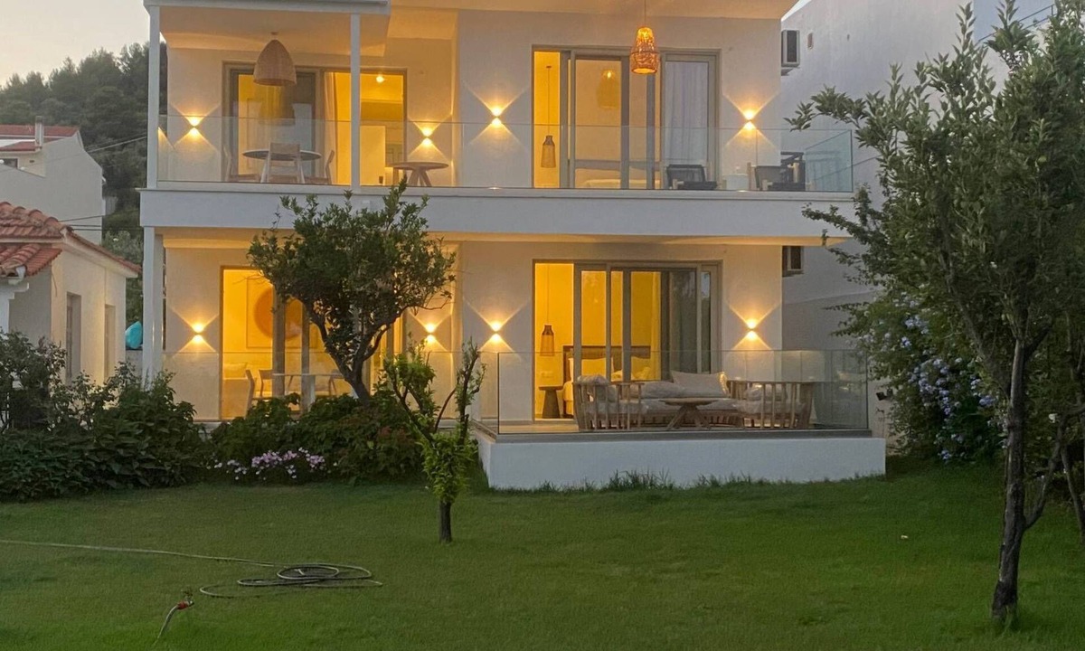 Skiathos Town Apartment | Skiathos Ammos Luxury Apartments in Megali Ammos Beach