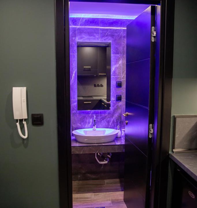 Larissa Apartment | Skyline suite studio