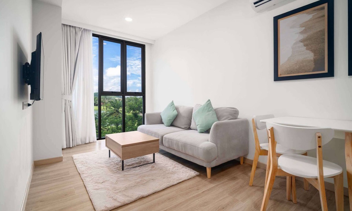 Laguna Condo | Skypark Aurora, One Bedroom 1501 1Cx Premium