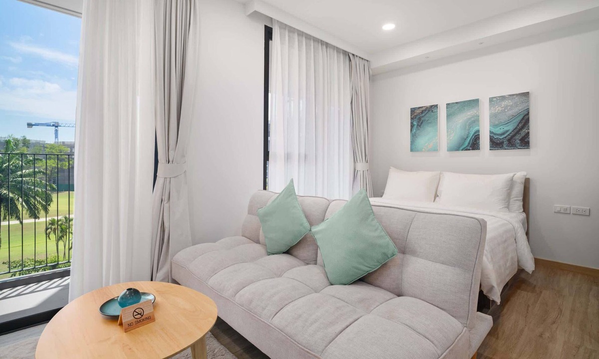 Laguna Condo | Skypark Aurora, Studio 2706 1A Premium