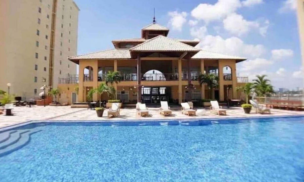 San Geronimo Apartment | Skyscraper Ocean/City view Suite+Breakfast Area