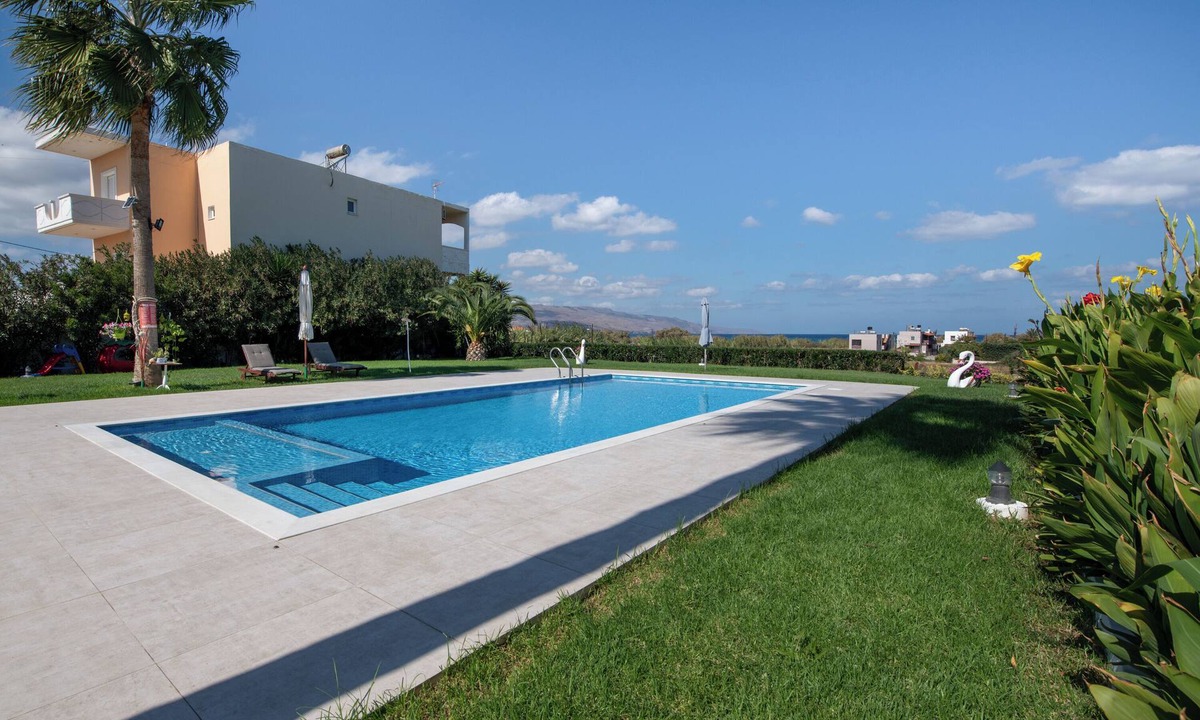 Kamisiana Apartment | Socrates Holidays Apt. 3 with Pool near the Beach