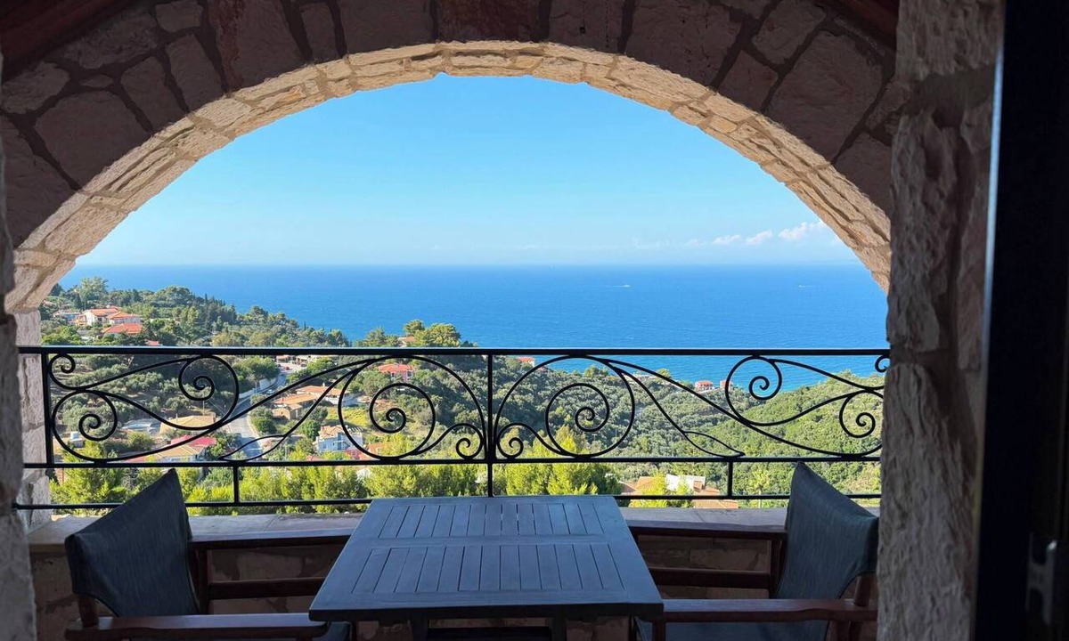 Xirokastello Villa | Socrates Three Bedroom Villa With Sea View