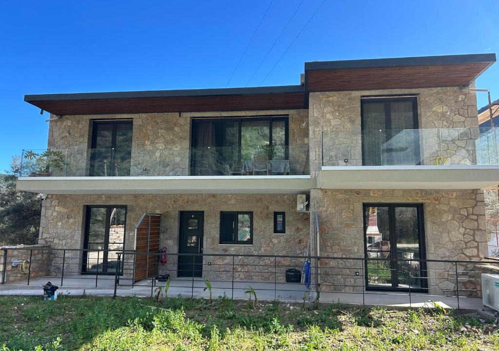 Vlicho House | Sokol stone house