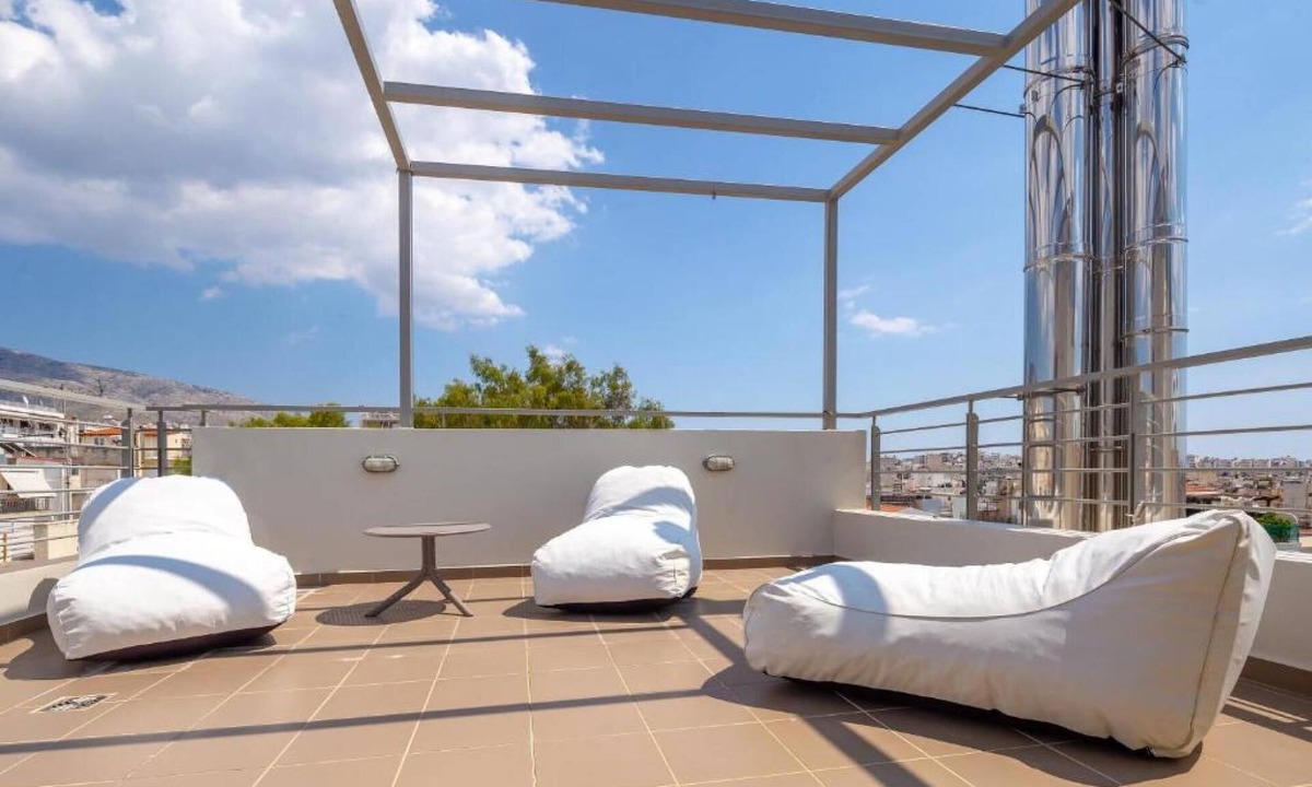 Agios Dimitrios Apartment | Solon - Deluxe City Center Apartment