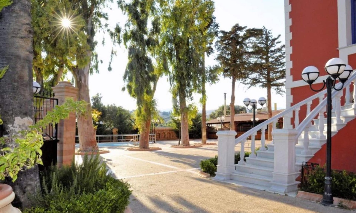 Kambos House | Sourediko