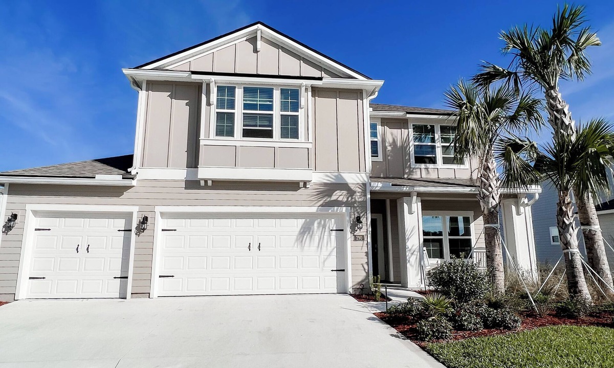 St. Augustine House | Spacious 4 bed 4 full bath house with community pool & gym in charming St. Aug!