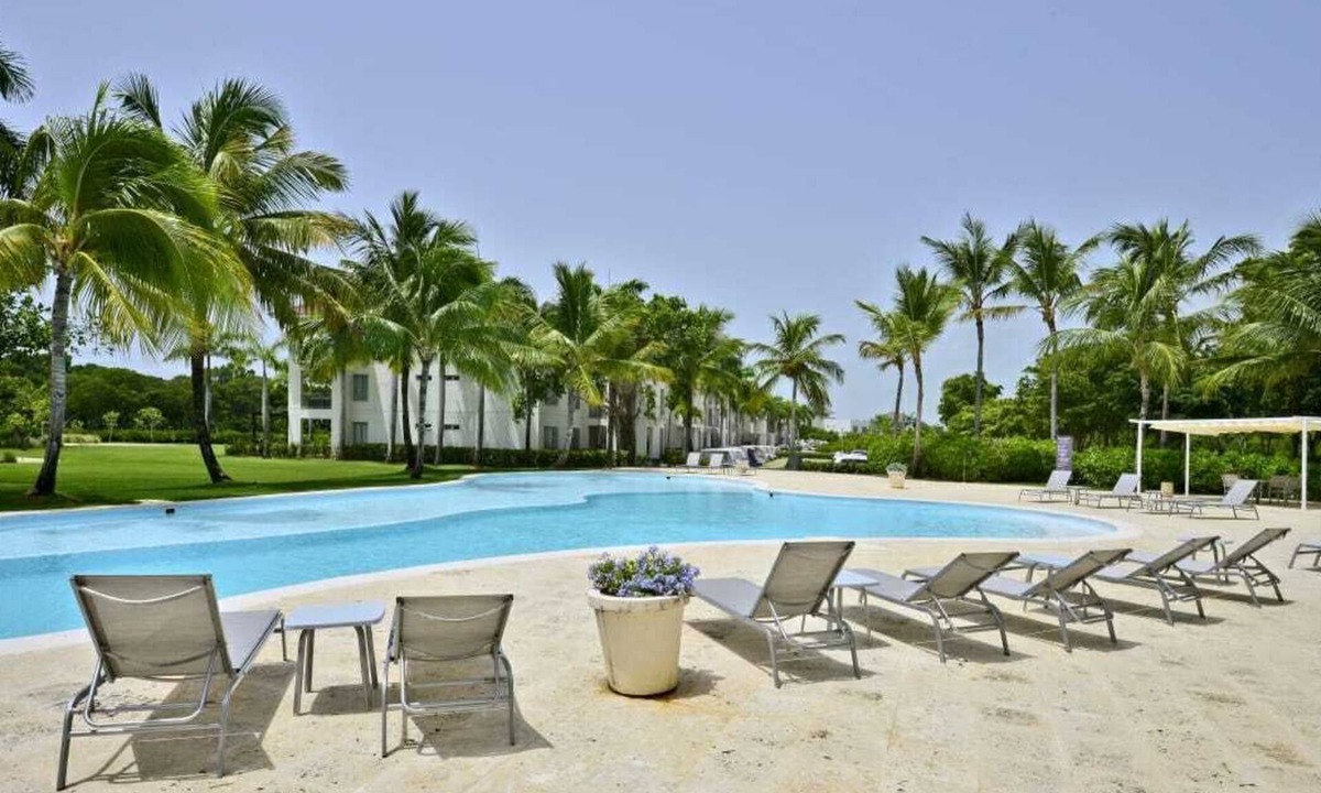 Punta Cana Apartment | Spacious and fully-equiped apartment with golf view in exclusive beach resort