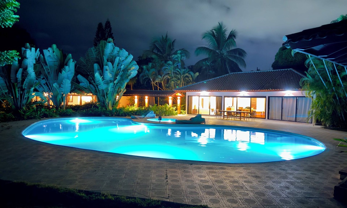 Casa de Campo Villa | Spacious Gated Casa de Campo 5-bedroom Villa w/Pool/Hot Tub and Hi speed WiFi