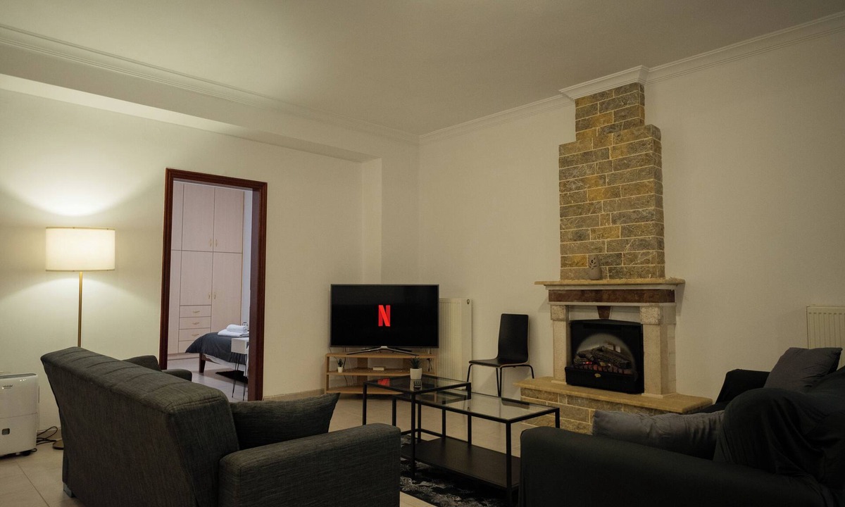 Klitoria Apartment | Spacious Home Kleitoria