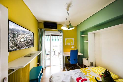 Ampelokipoi Apartment | Startupper's Pad in real Athenian neighbourhood