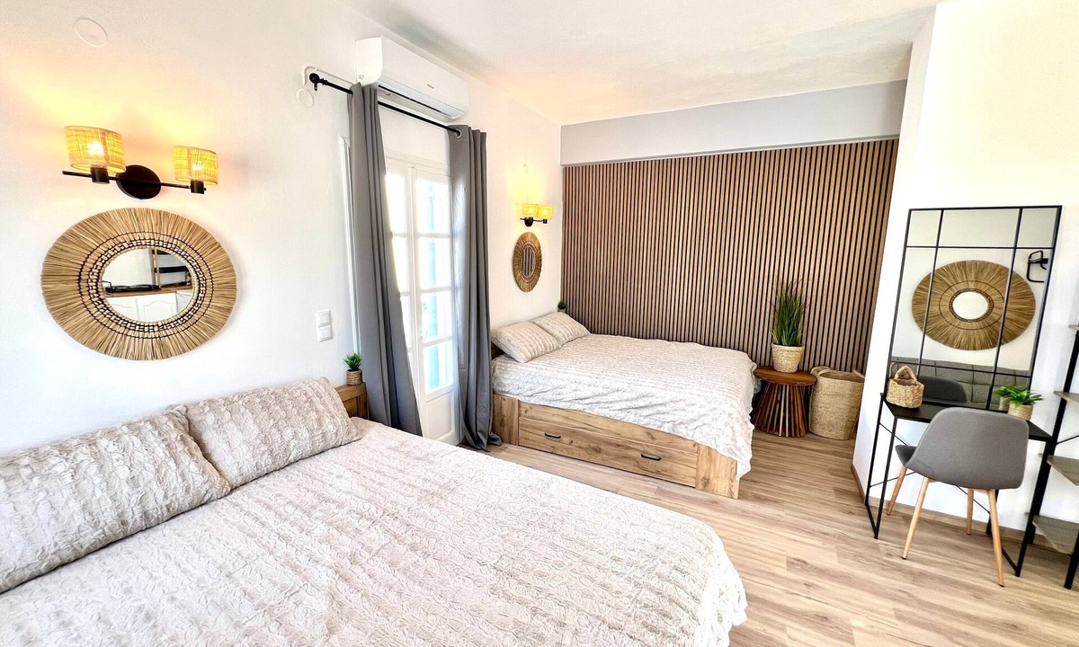 Parikia Apartment | Studio 'Aeolian Blu 11' with Sea View, Wi-Fi and Air Conditioning