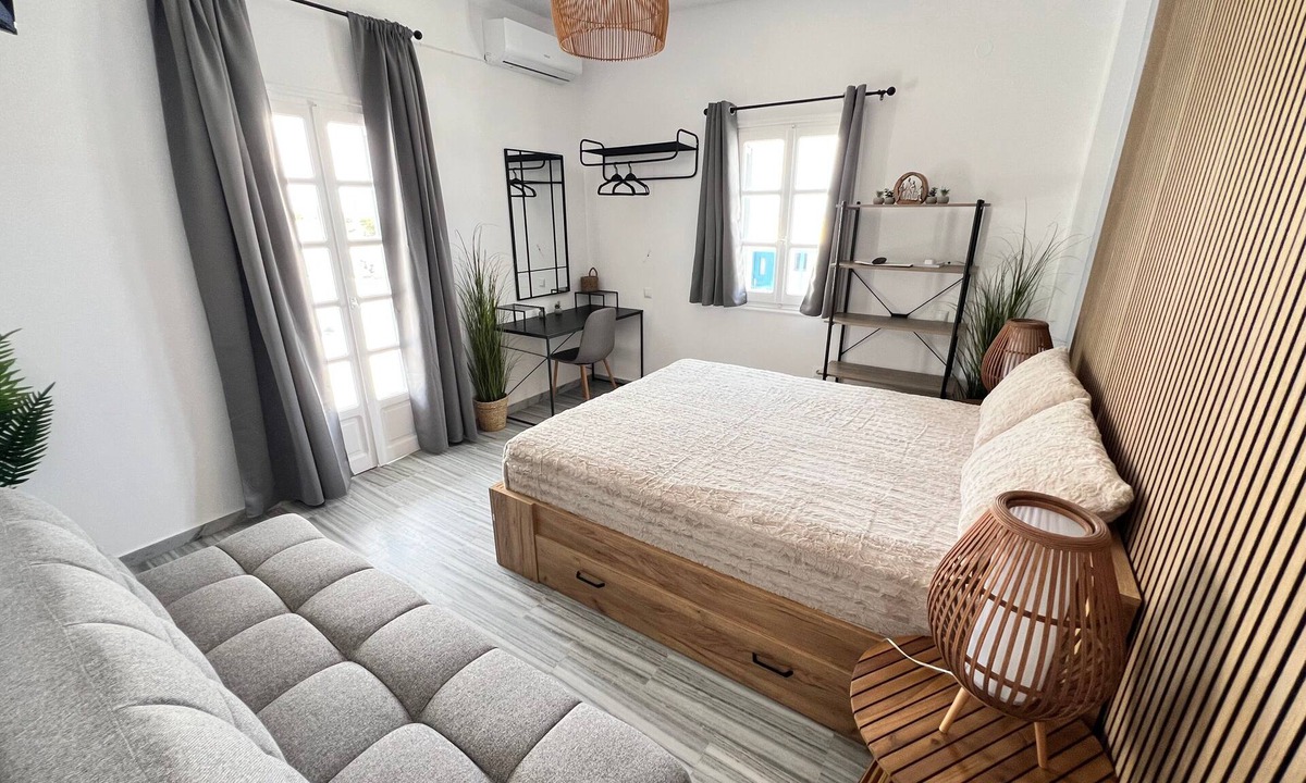Parikia Apartment | Studio 'Aeolian Blu 2' with Sea View, Wi-Fi and Air Conditioning