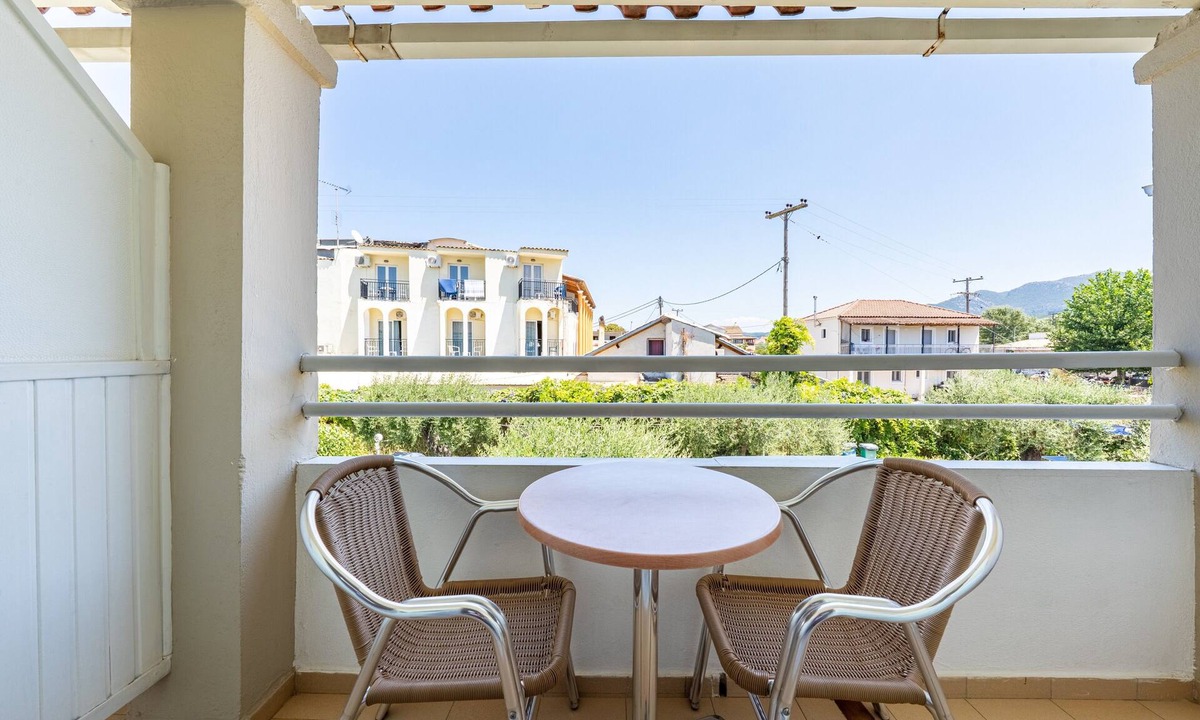 Roda Apartment | Studio 'Alexandros Studios 7' with Shared Pool, Wi-Fi and Air Conditioning