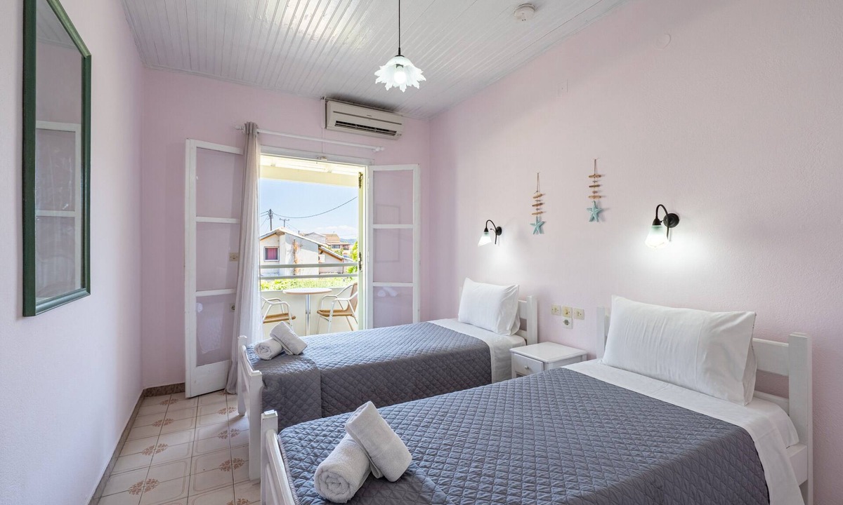 Roda Apartment | Studio 'Alexandros Studios 10' with Shared Pool, Wi-Fi and Air Conditioning