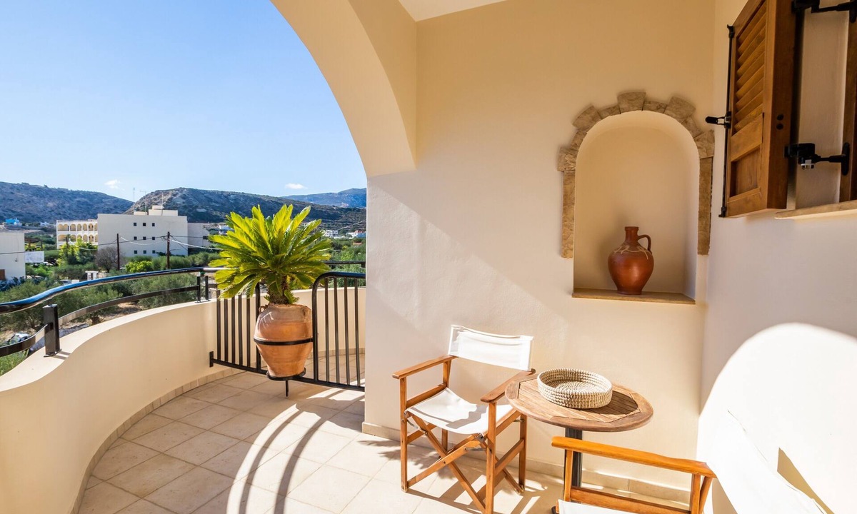 Karpathos Town Apartment | Studio Apartment 'No 1' with Mountain View, Wi-Fi and Air Conditioning