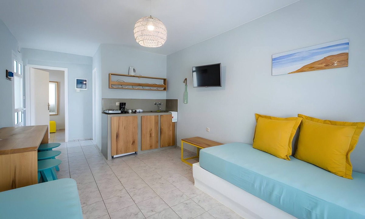 Gavrio Apartment | Studio Apartment 'Irene Standard Double 10' with Sea View, Wi-Fi and Air Conditioning