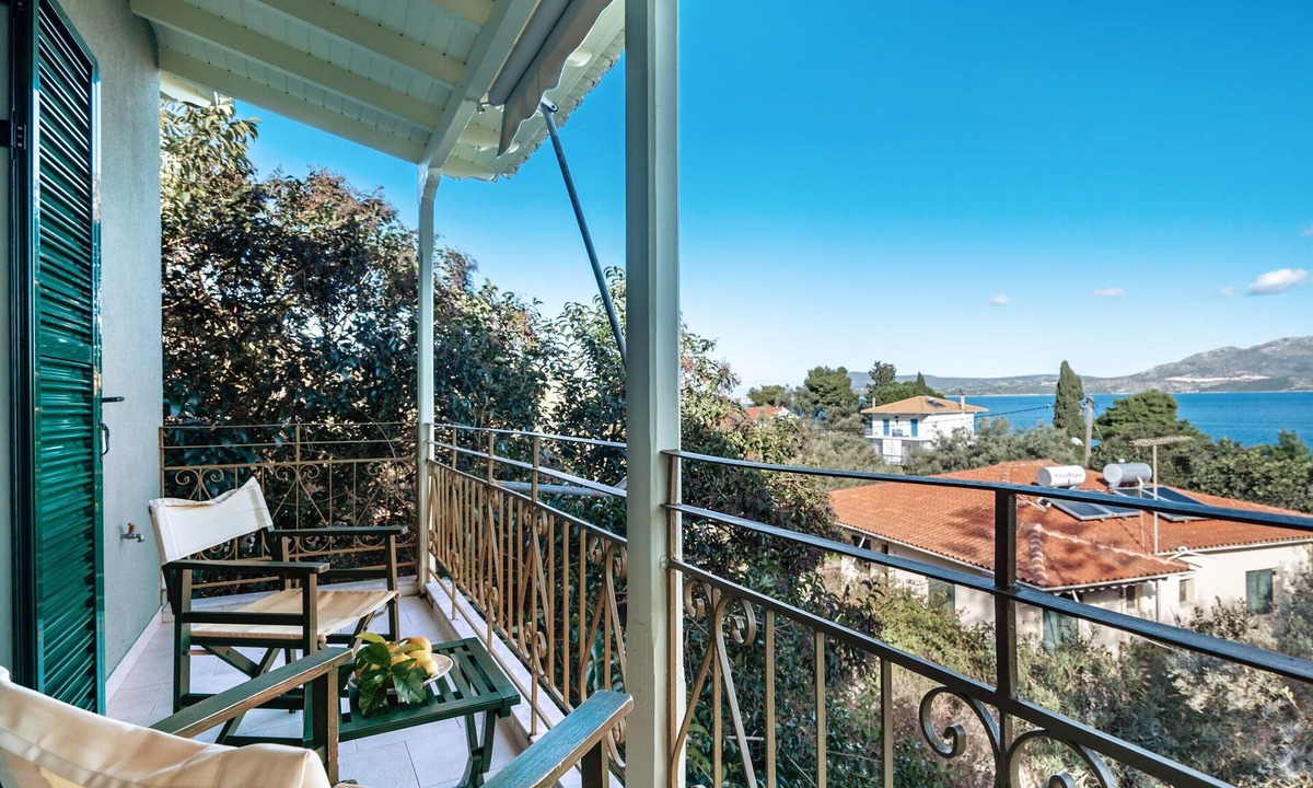 Nikiana Apartment | Studio Apartment 'Old Boat Double 10' with Sea View, Wi-Fi and Air Conditioning