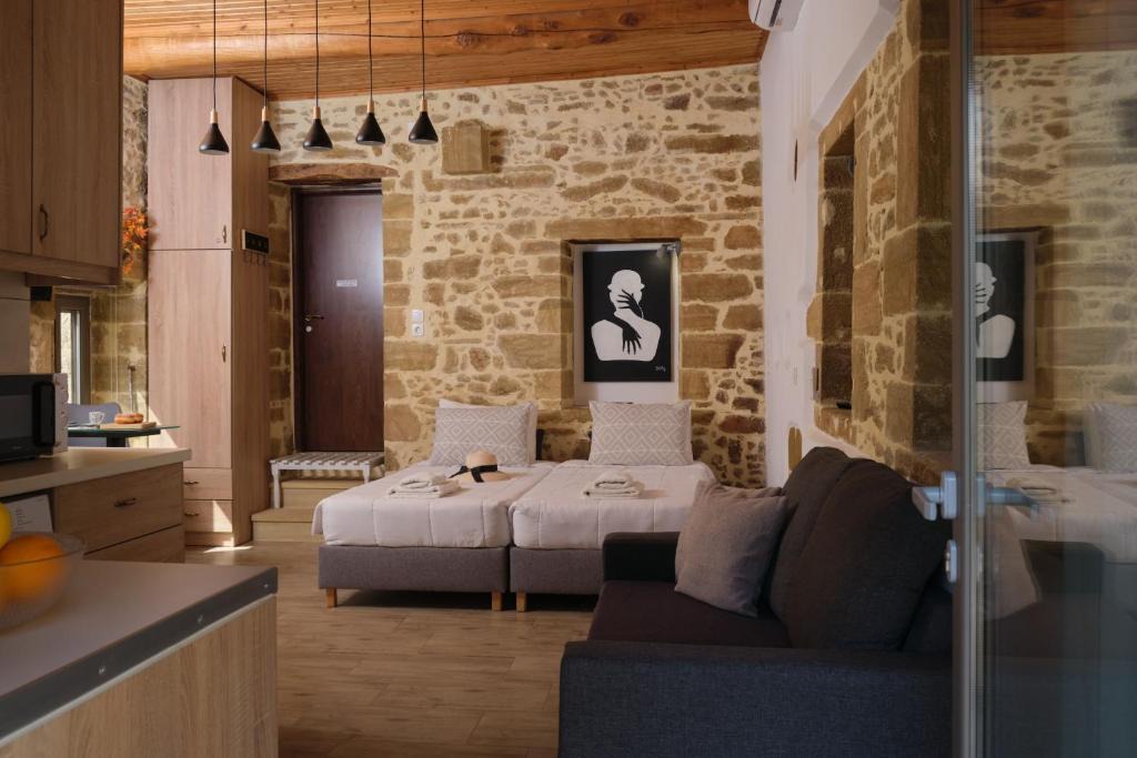 Topolia Apartment | Studio Batilas