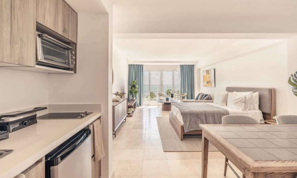 Cap Cana Marina Apartment | Studio for two with ocean view at Punta Palmera